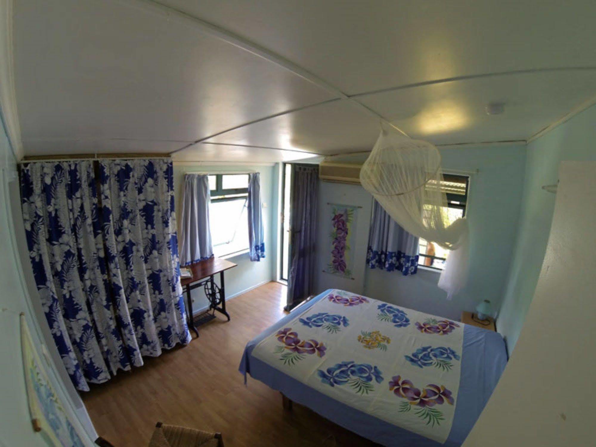 Te Ava Piti Lodge Uturoa Bagian luar foto