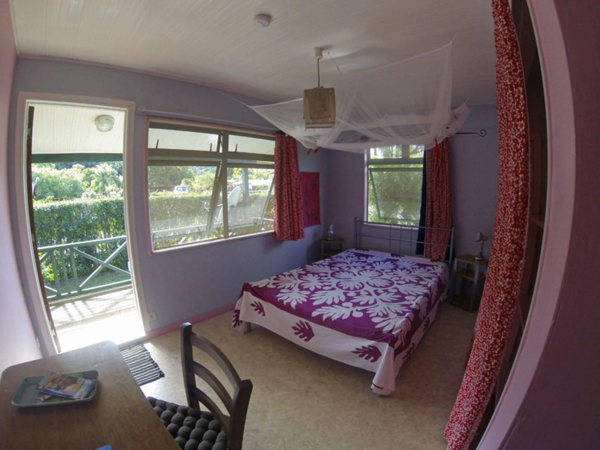 Te Ava Piti Lodge Uturoa Bagian luar foto